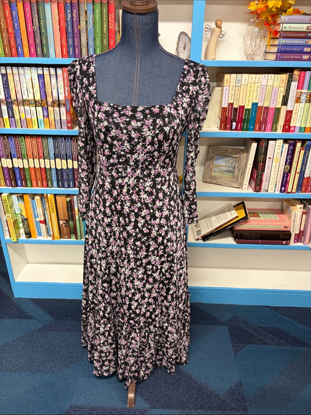 Wild fable dark floral dress size small